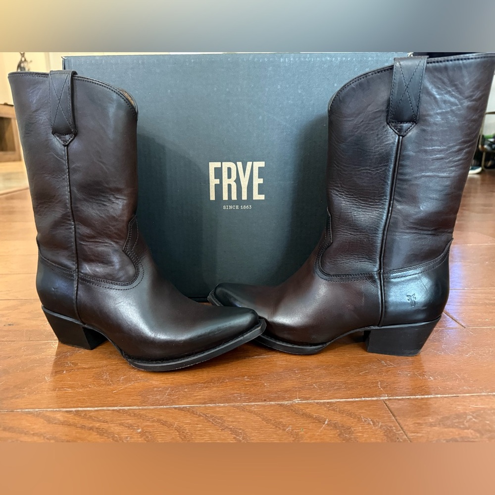 Frye Rich Brown Leather Western Boots